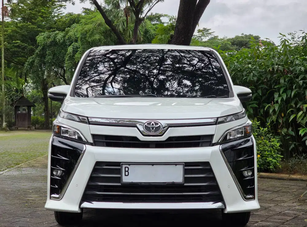 TDP 70.JT| VOXY 2.0 AT 2020 PUTIH ISTIMEWA ANTIK RASA BARU !!