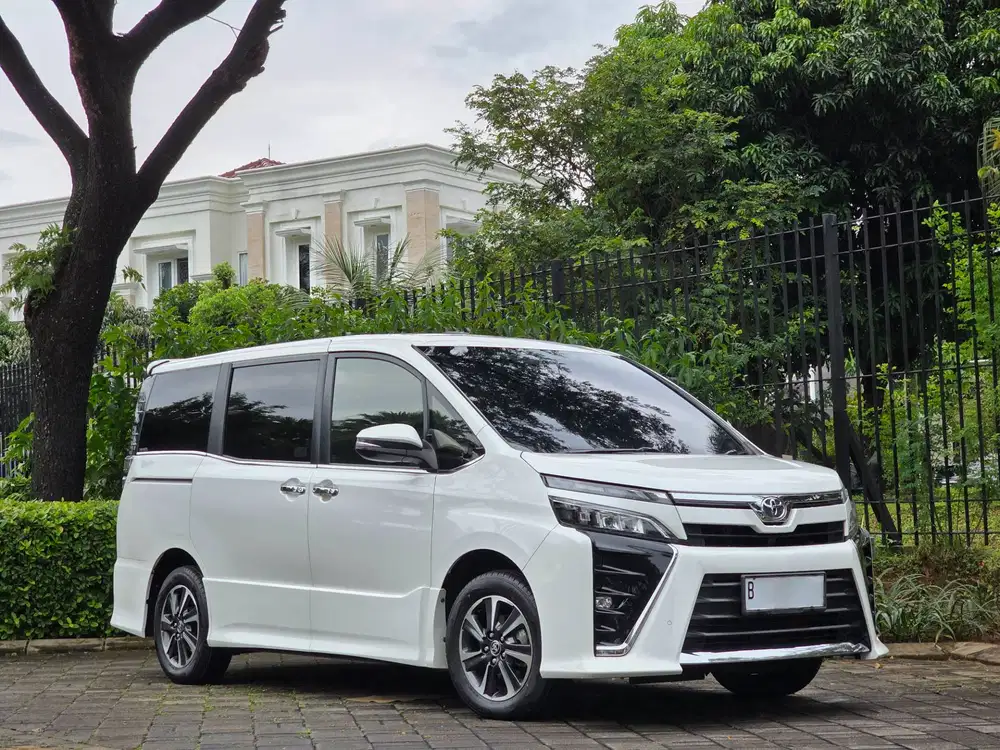 TDP 70.JT|RASA BARU| VOXY 2.0 AT 2020 PUTIH SUPER SEGER ANTIK !!