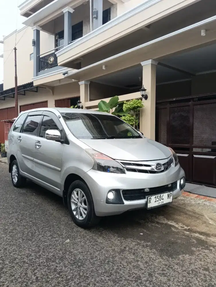 Daihatsu All-new Xenia R Deluxe 2014