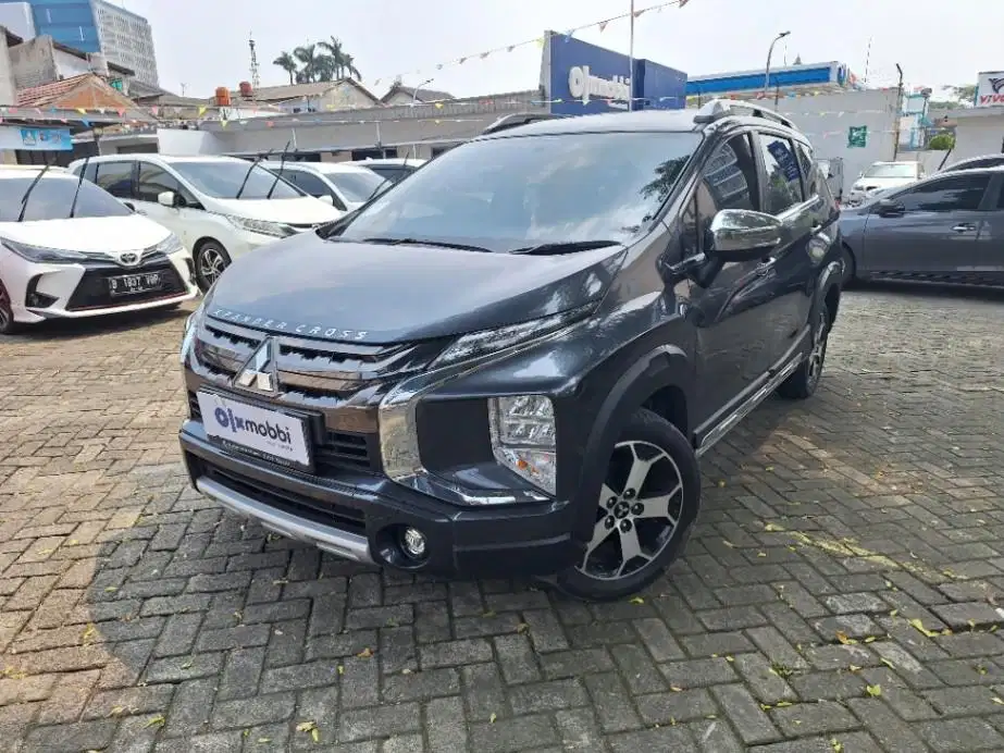 LOW DP Mitsubishi Xpander 1.5 Cross Bensin-AT 2020 FFQ
