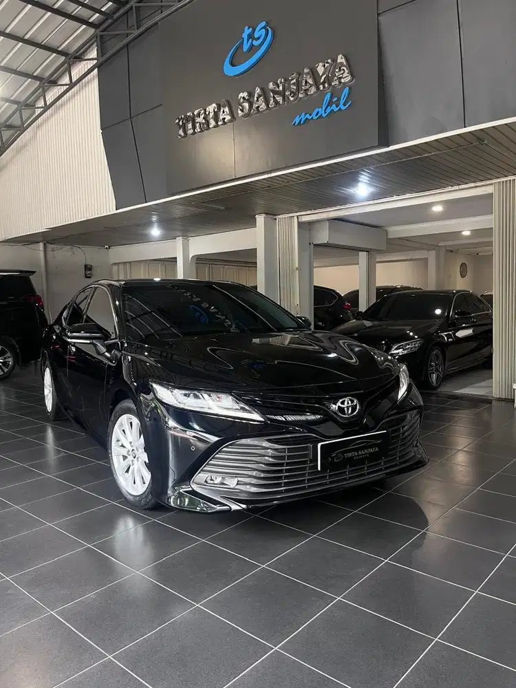 [KM29rb] Toyota Camry 2.5 V 2019