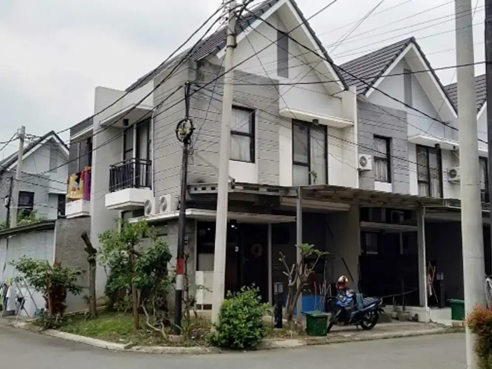 Di Jual Rumah Hook 2 Lantai depan RS Primaya Galuhmas Karawang.