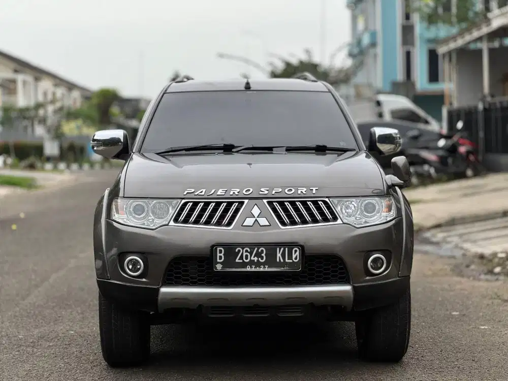 Pajero Exceed AT 2012 Coklat Metalik
