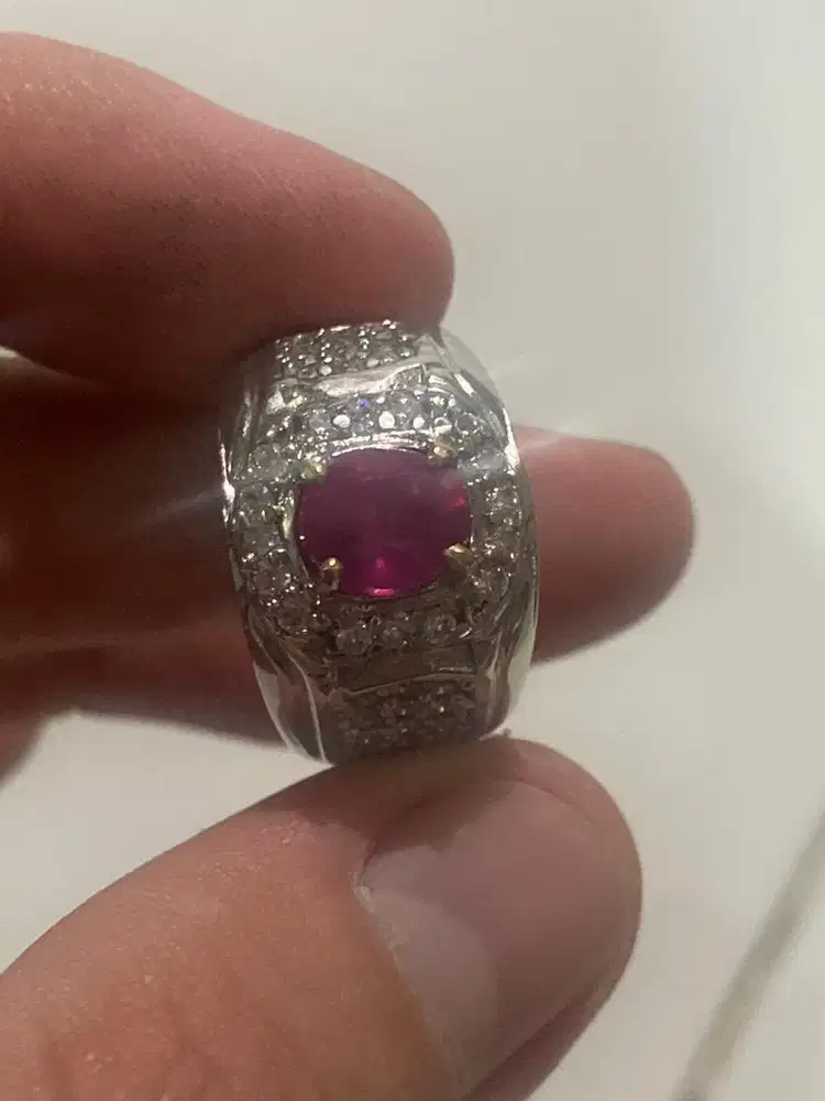 Batu Ruby corundum asli