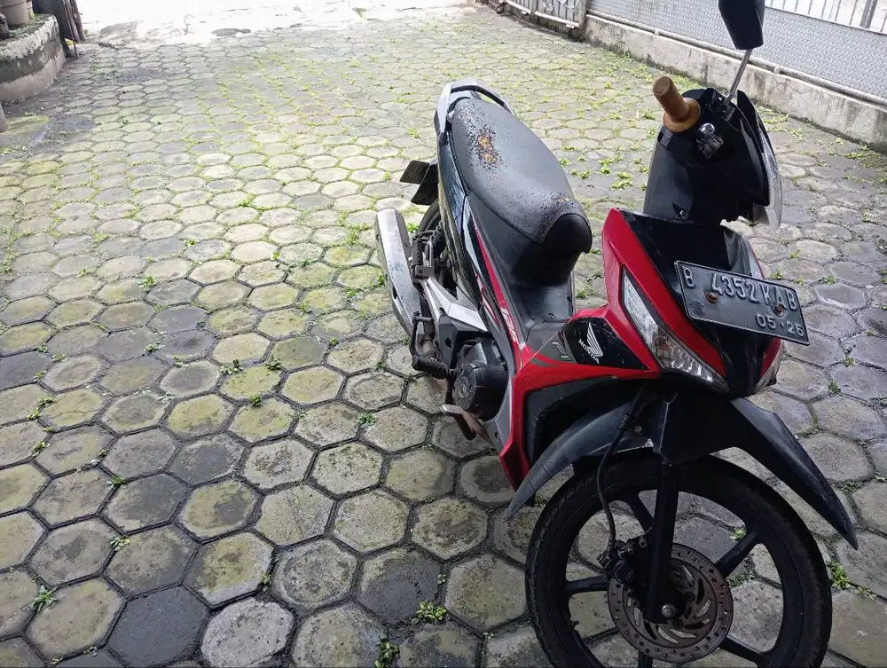 Motor Honda Fit X tahun 2016