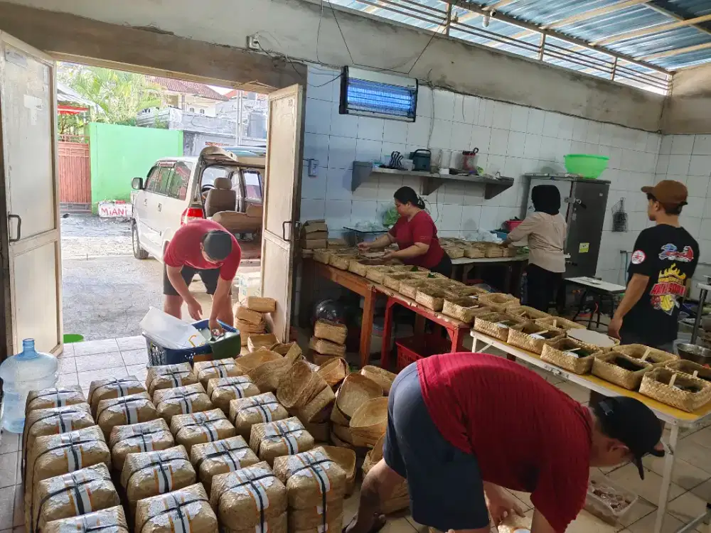 Dicari tenaga cuci piring dan bantu2 di dapur caterimg