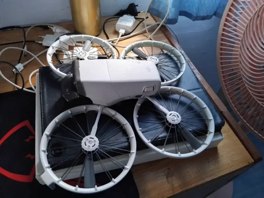 Drone DJI Flip pakai sesor anti nambrak