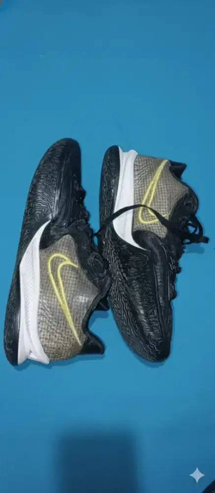 Sepatu Nike Kyrie Low 4 Takashi