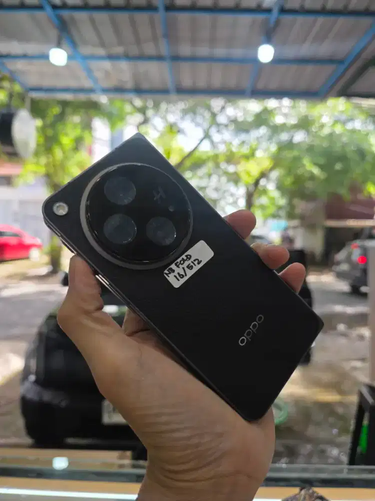 Oppo fold n3 16/512 minus lyr dlm