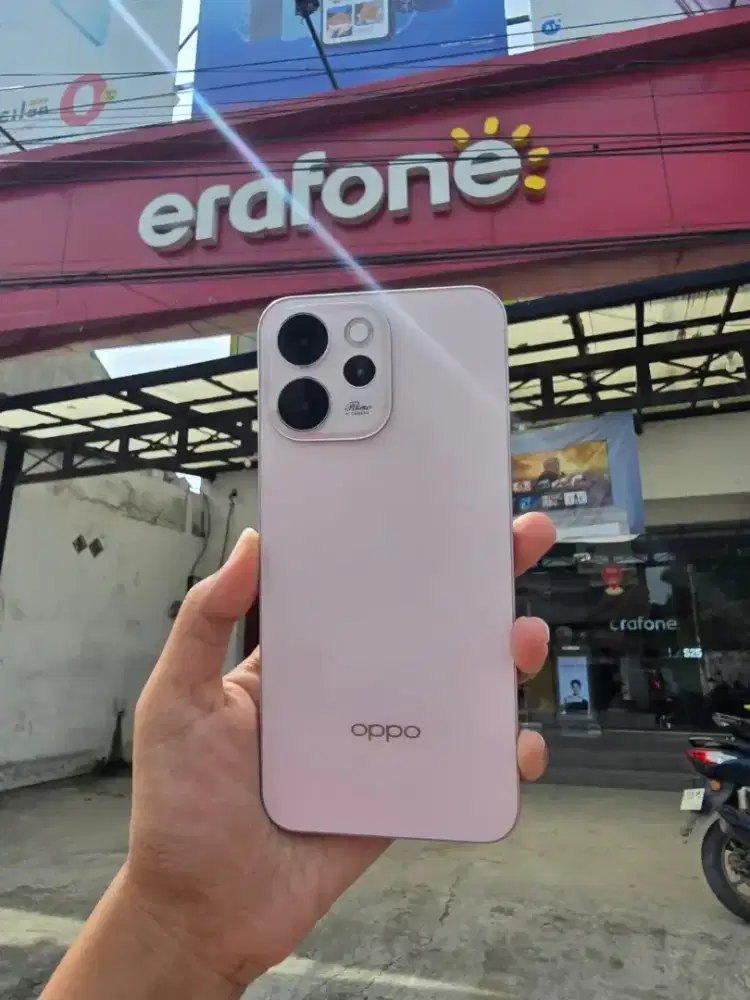 Oppo Reno 15/ DP 0 Gratis 2 bulan cicilan dan bunga ringan