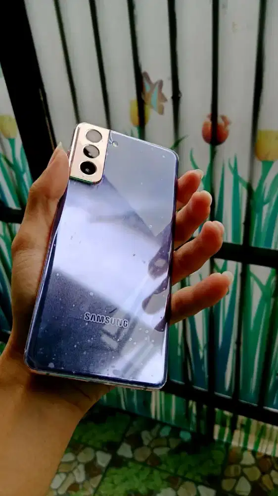 Samsung Galaxy S21 Plus