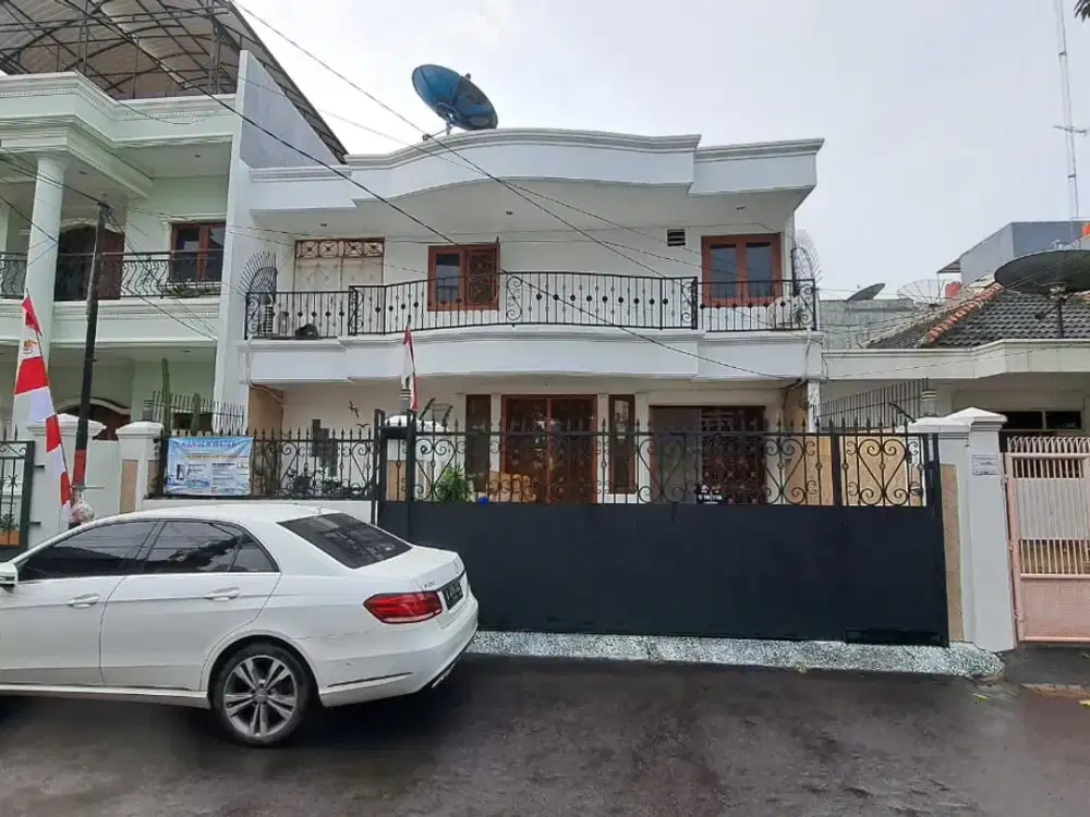 Dijual Rumah Agung Permai Uku 10X18 Strategis 2 LT Selatan Harga Menarik Nego