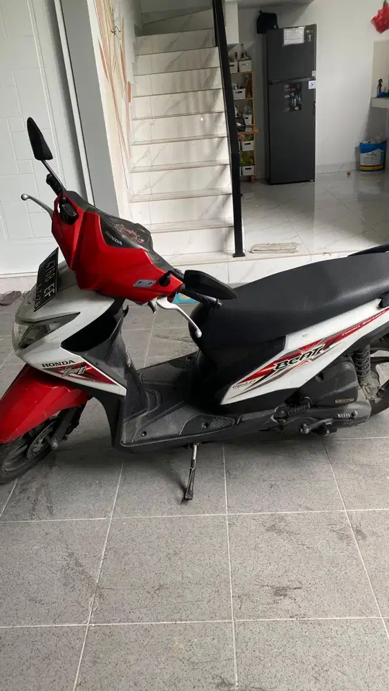 Honda Beat FI 2016 Merah Putih - Mesin Sehat, Body Orisinil