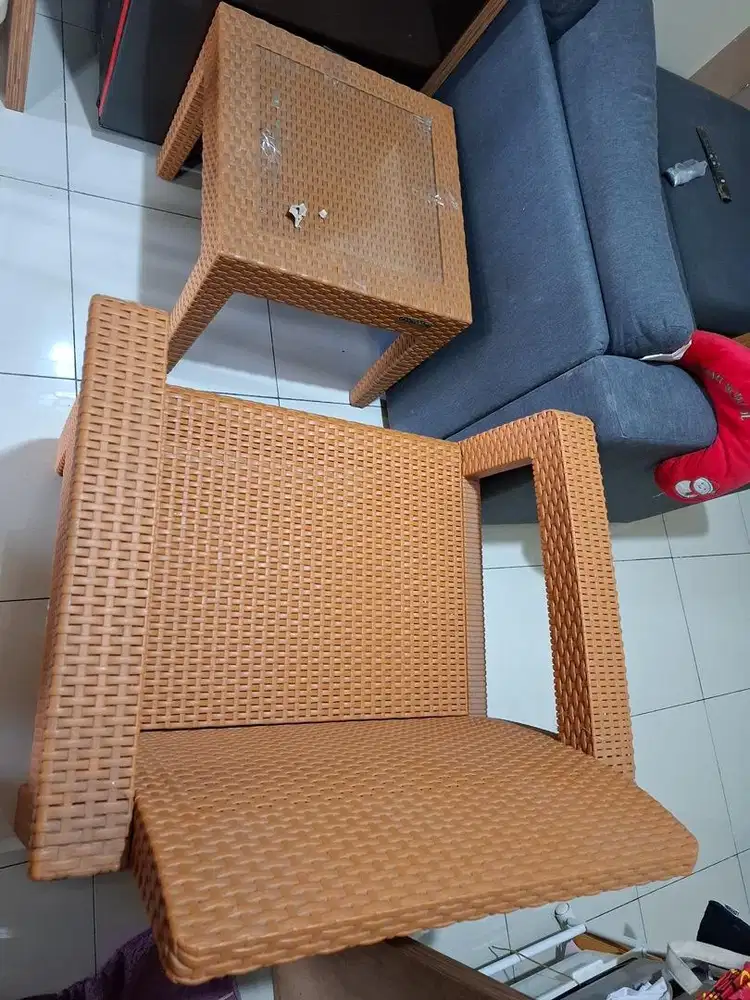 Kursi Softan, sofa plastik motif rotan