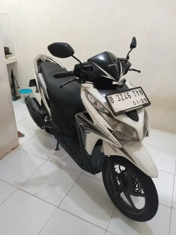Jual Honda Vario 125 CBS ISS THN 2014 pajak hidup
