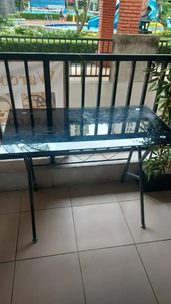 Jual Meja Kaca Selma tebal
