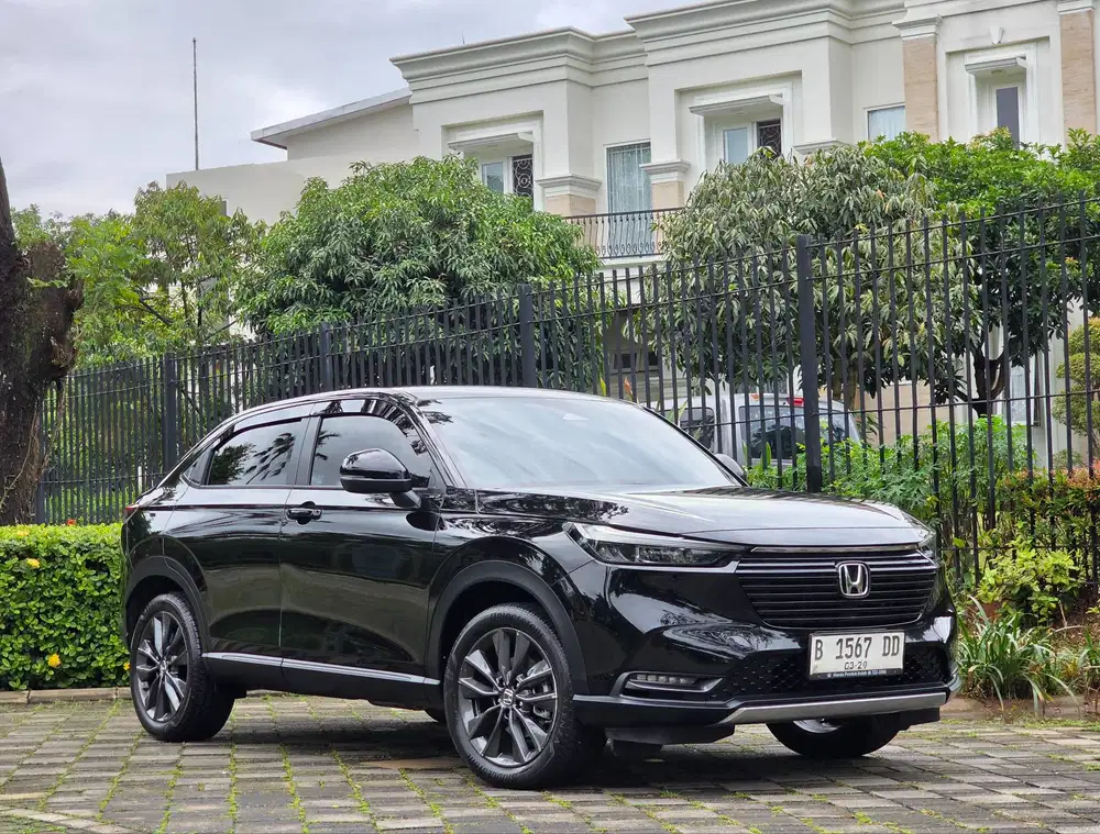 KM.30 RB ASLI| HRV SE CVT 1.5 AT 2024 NIK'2023 HITAM RASA BARU PERFECT
