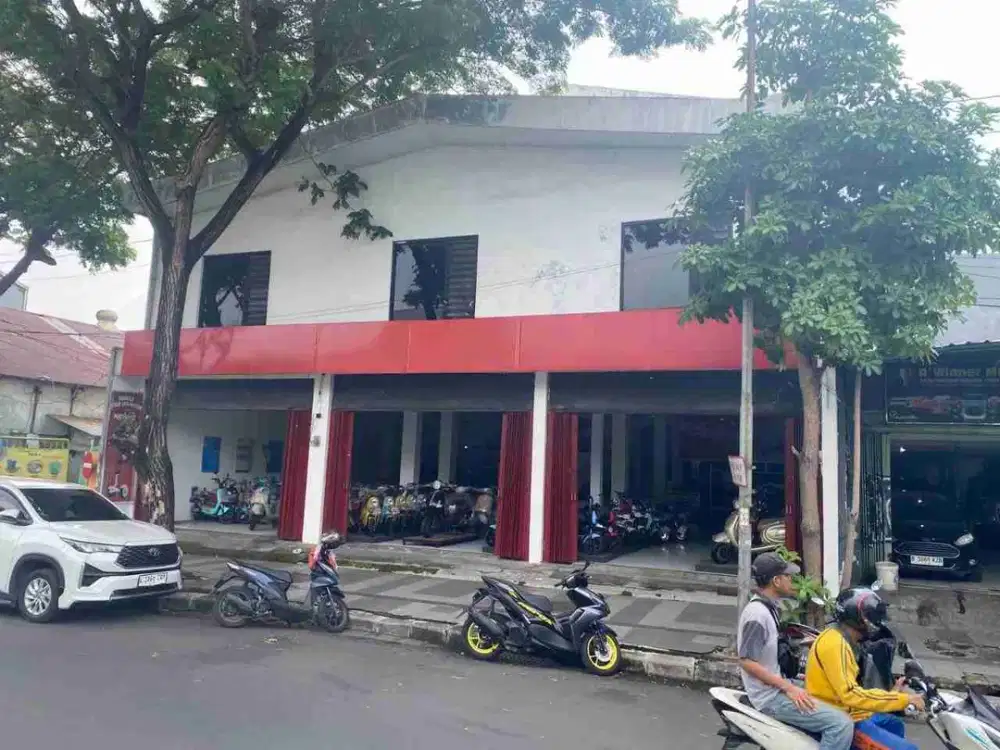 Disewakan 3 Ruko Jadi 1 Jalan Dharmawangsa