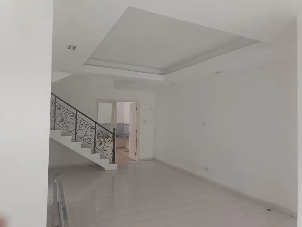 Turun 500 Juta Buyer Only, Rumah 2lt Pakuwon City Surabaya Siap Huni