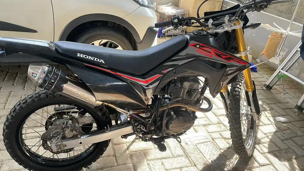 Crf 150 hitam merah