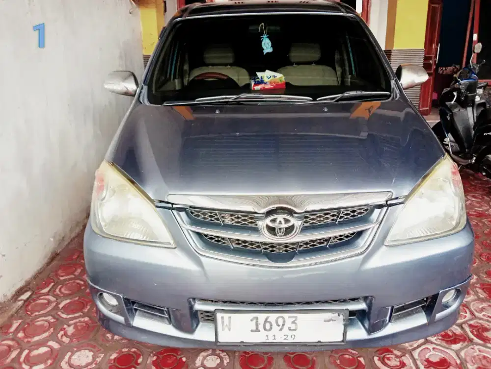 TOYOTA AVANZA ISTIMEWA TH 2011 !