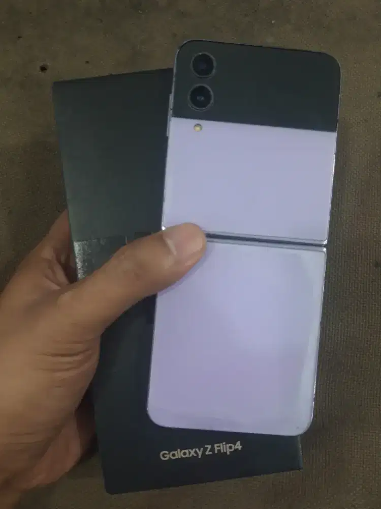 Samsung zflip 4 8/256gb