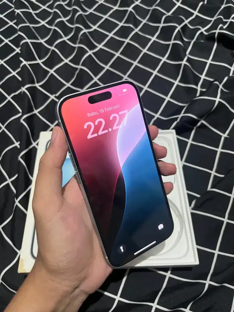 iPhone 15 128GB iBox