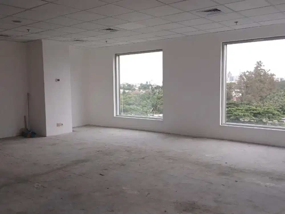 SEWA KANTOR DI JAKARTA SELATAN KUNINGAN  294M2 BARE  100K NEGO