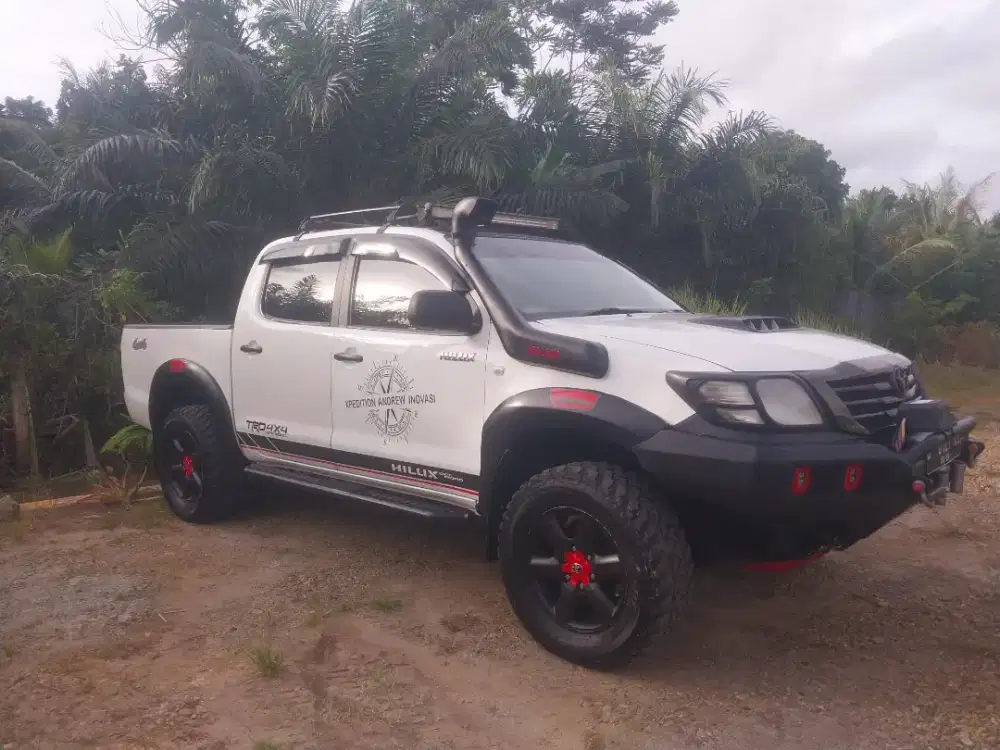 Hilux 2012 full pariasi ex hobi