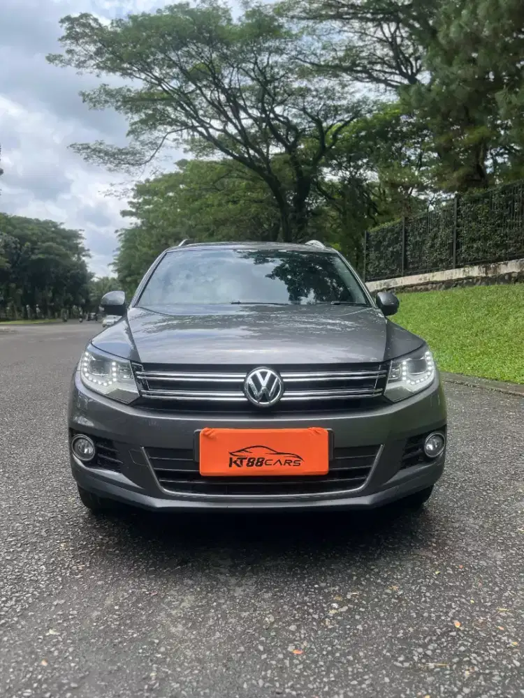 VW Tiguan TSI 1.4 Matic Highline - Low KM 68rb - Pajak Agt 2026 !!!