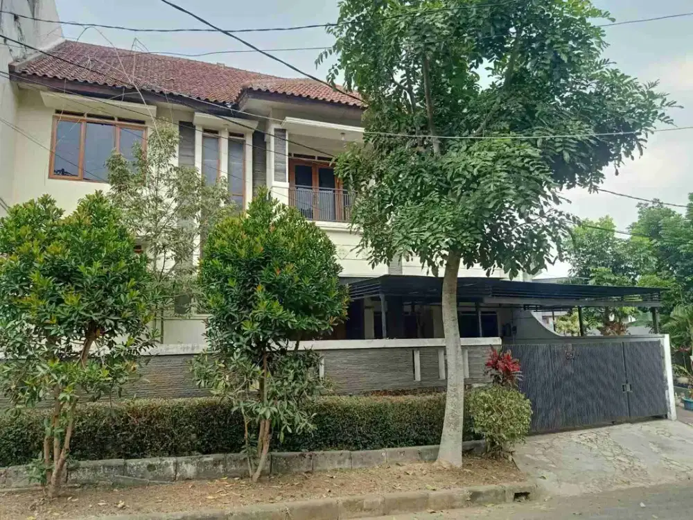 Disewakan Rumah Semi Furnished di Setiabudi Regency
