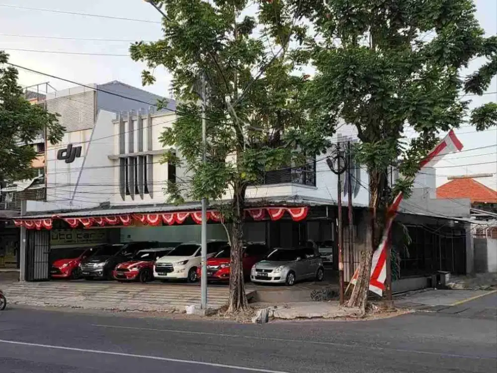 Disewakan Gedung Bekas Showroom Mobil atau Motor di Baratajaya