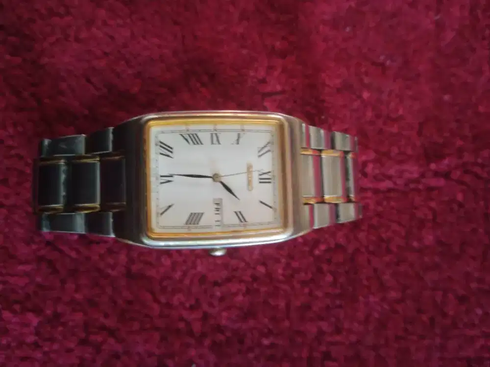 Jam tangan Seiko
