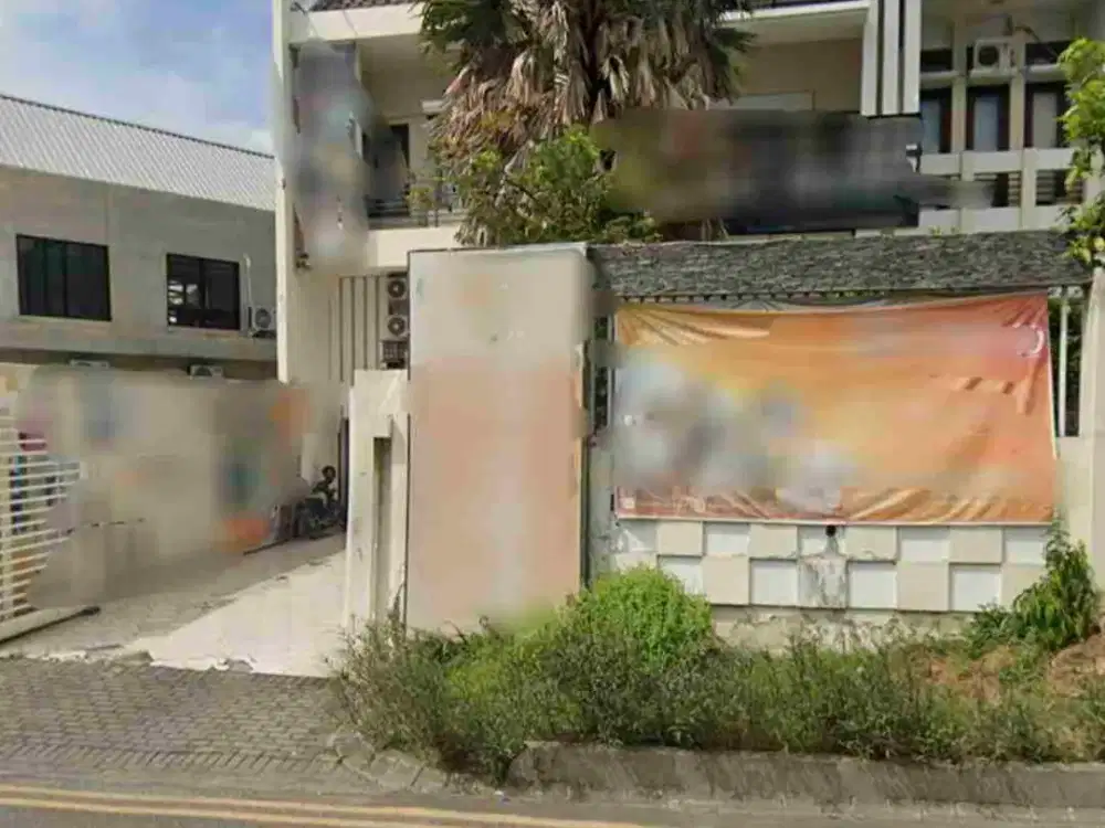 RUMAH MININALIS DI KOMERSIAL AREA CITRALAND ROW JALAN KEMBAR DEKAT SUPERINDO DAN SEKOLAH SIS. LOKASI STRATEGIS DAN RAMAI