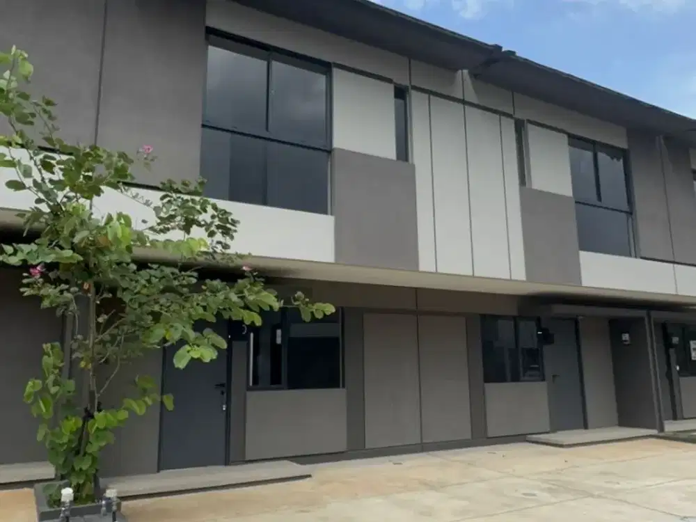 DIJUAL / DISEWAKAN RUMAH CLUSTER XYZ PARK SERPONG HADAP TIMUR