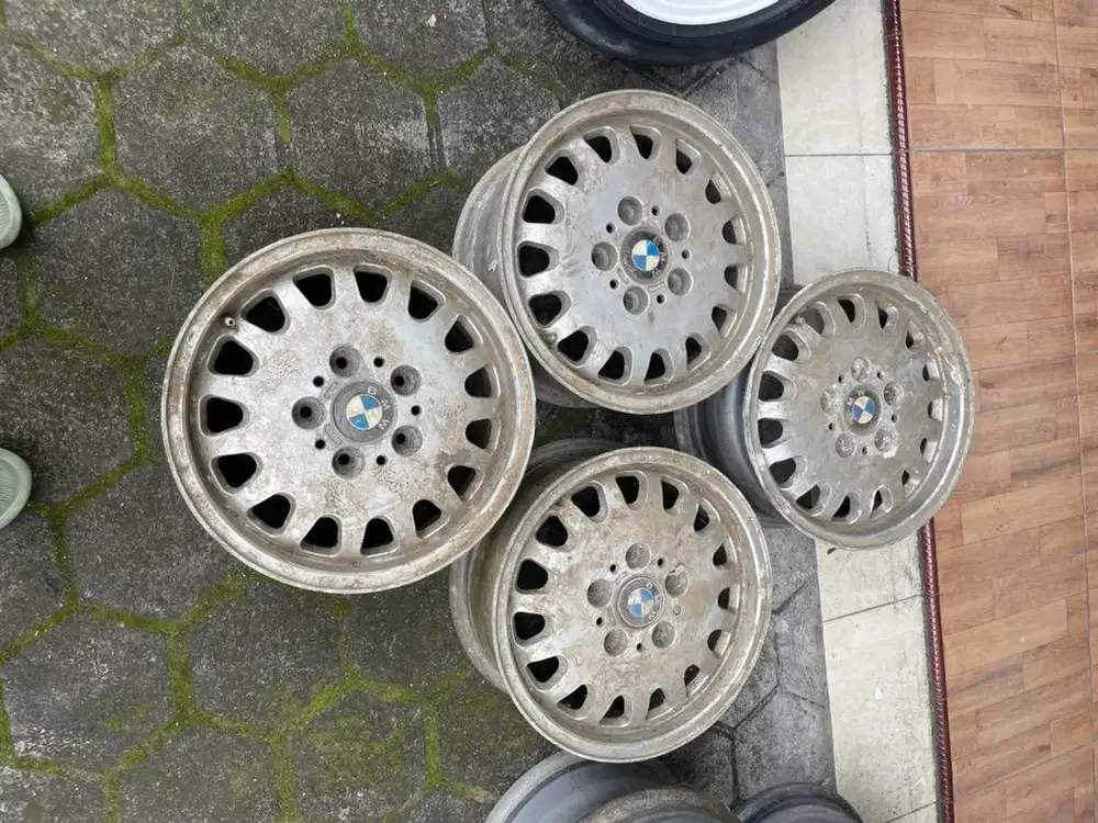 Velg bmw ring 15 lebar 7 pcd 5x120