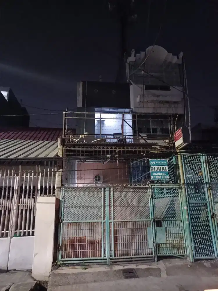 Rumah 3 Lantai Siap Huni di Talib Raya, Jakbar