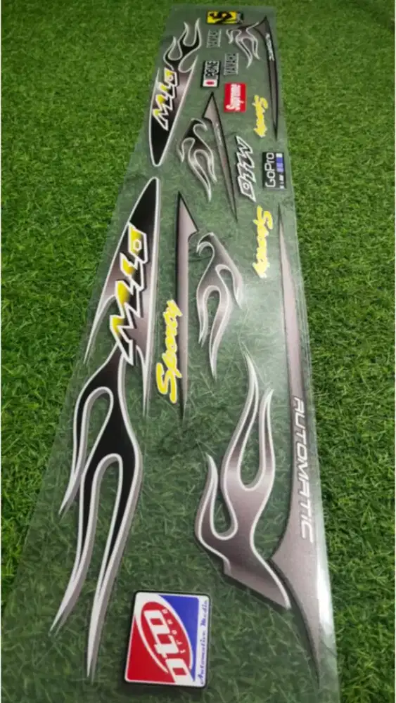striping stiker body Mio sporty smile