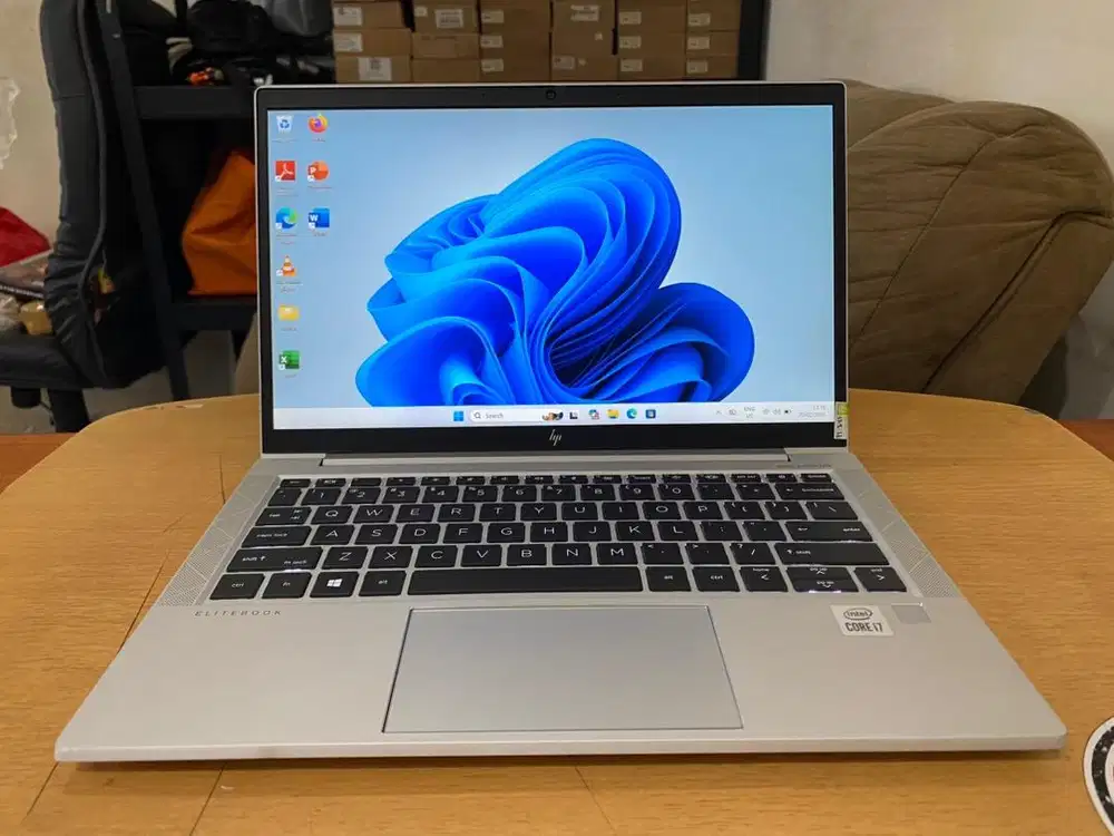 Laptop HP Elitebook 830 G7 Core i7Gen10 Ram 16GB SSD 256GB Slim Mulus