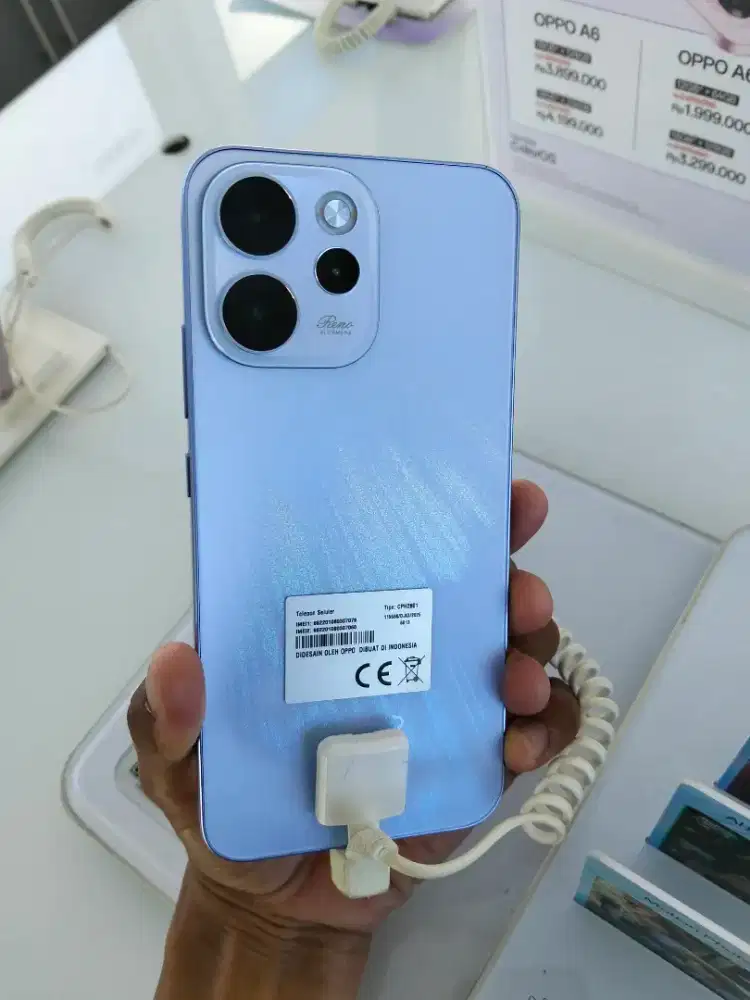 Oppo Reno 15 free kuota Indosat 50gb selama 1 tahun dan voucher 300rb