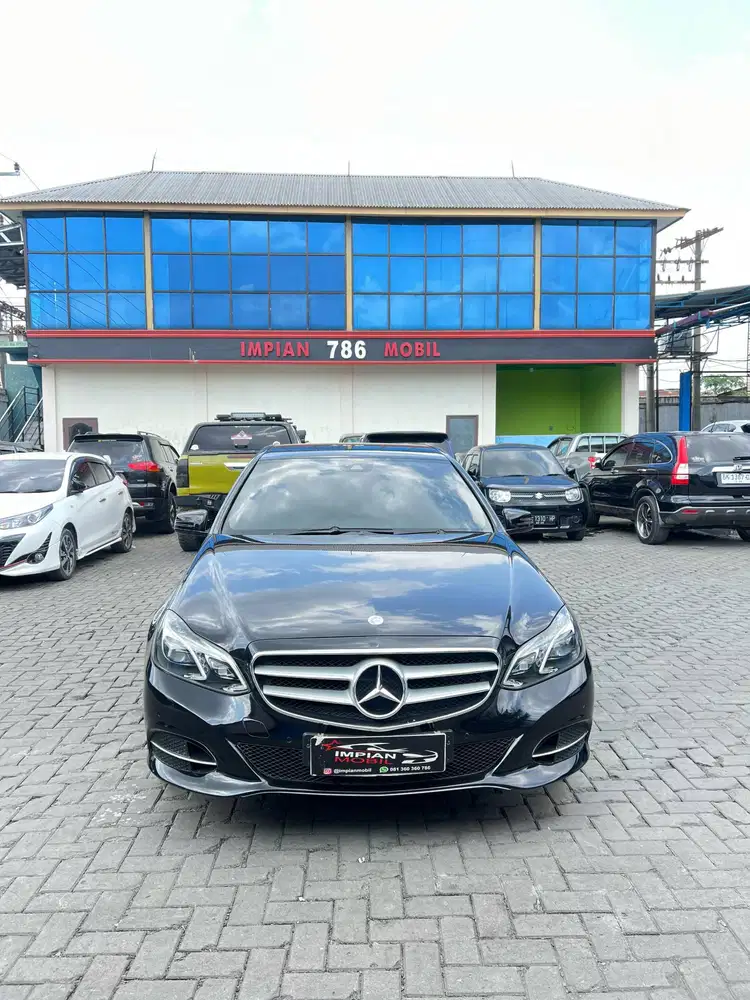 Mercedes Benz E250 Avantgarde A/T Hitam 2013 bmw 528i audi a6 lexus gs