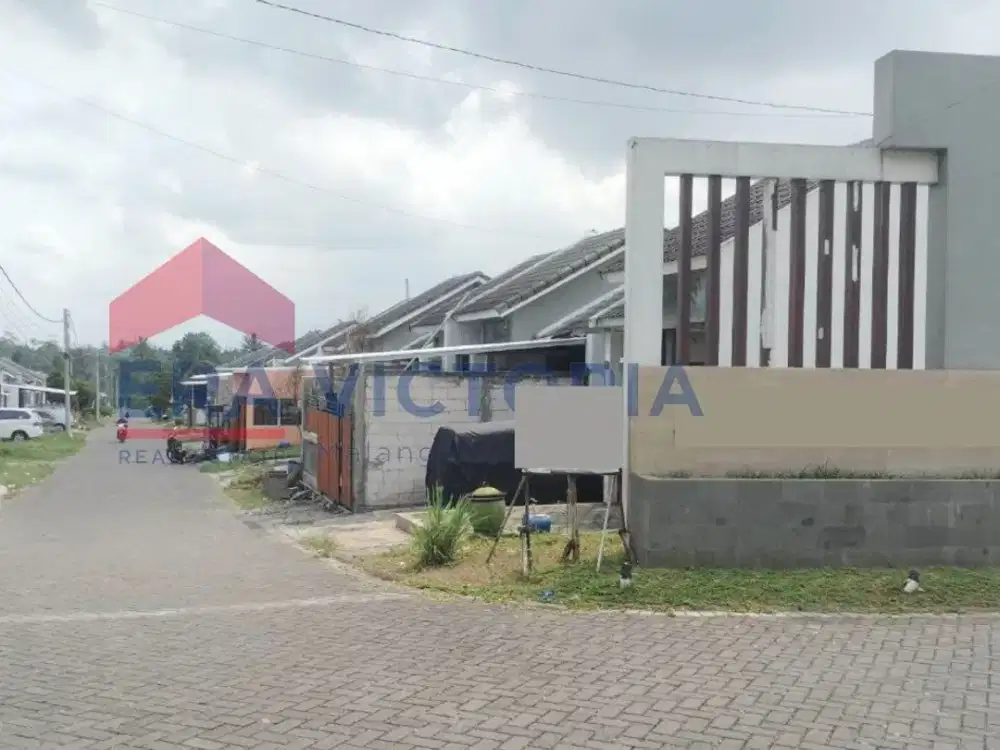 Rumah Di Kepanjen Lokasi Dekat Stadion Kanjuruhan Cocok untuk Keluarga Kecil