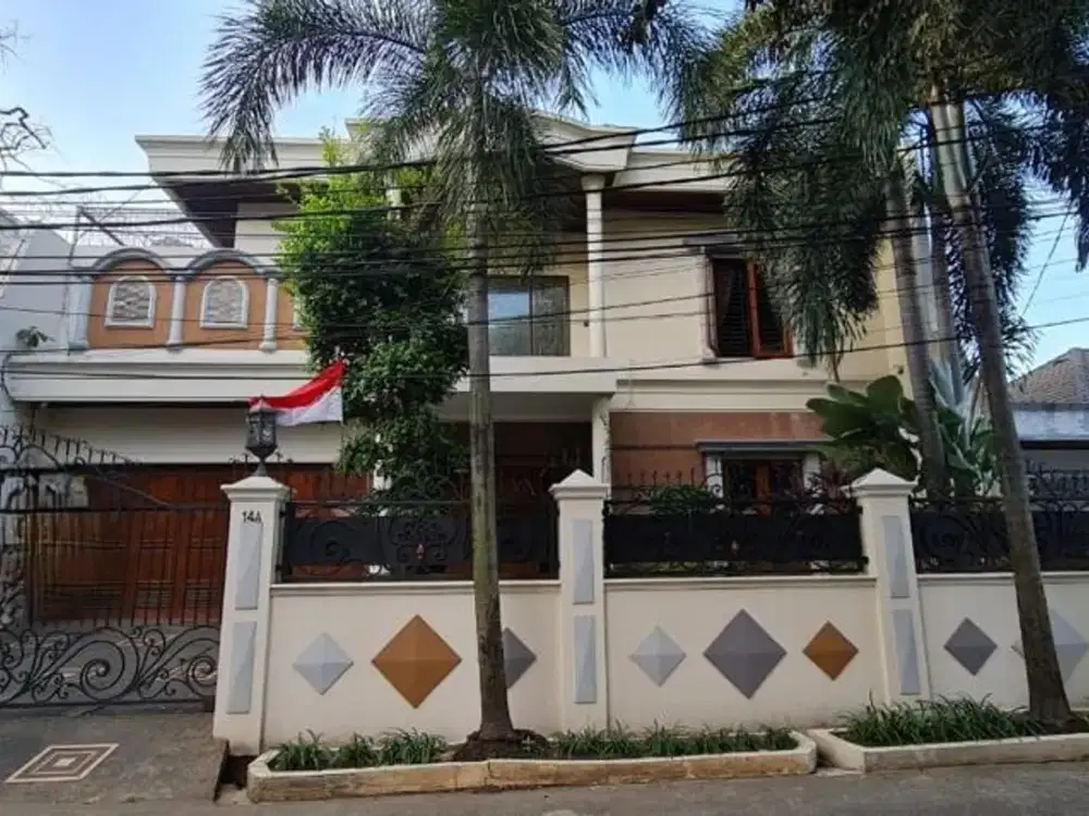 Rumah Mewah 2 Lantai di Kemang Jakarta Selatan