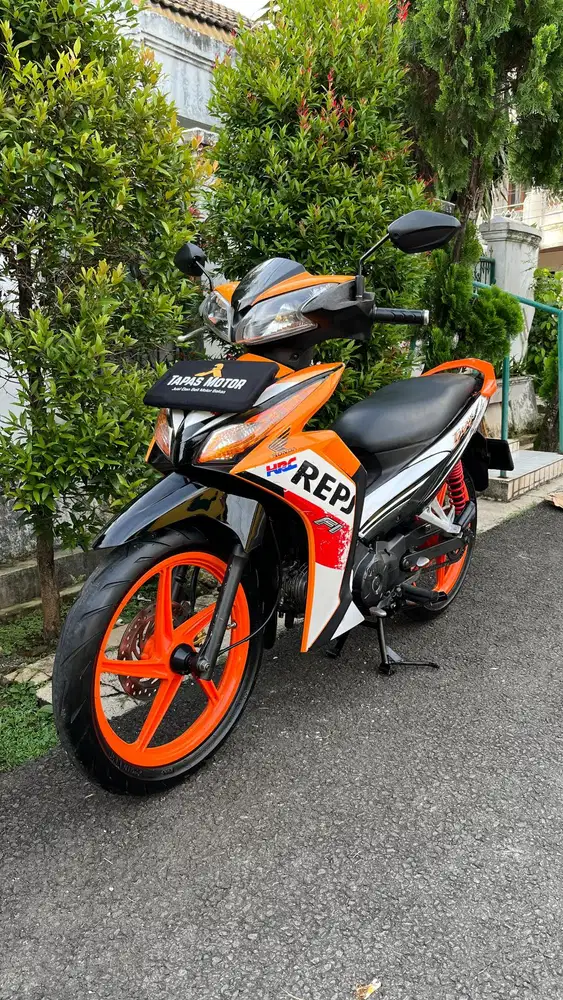 Honda Blade 125 FI Tahun 2015
