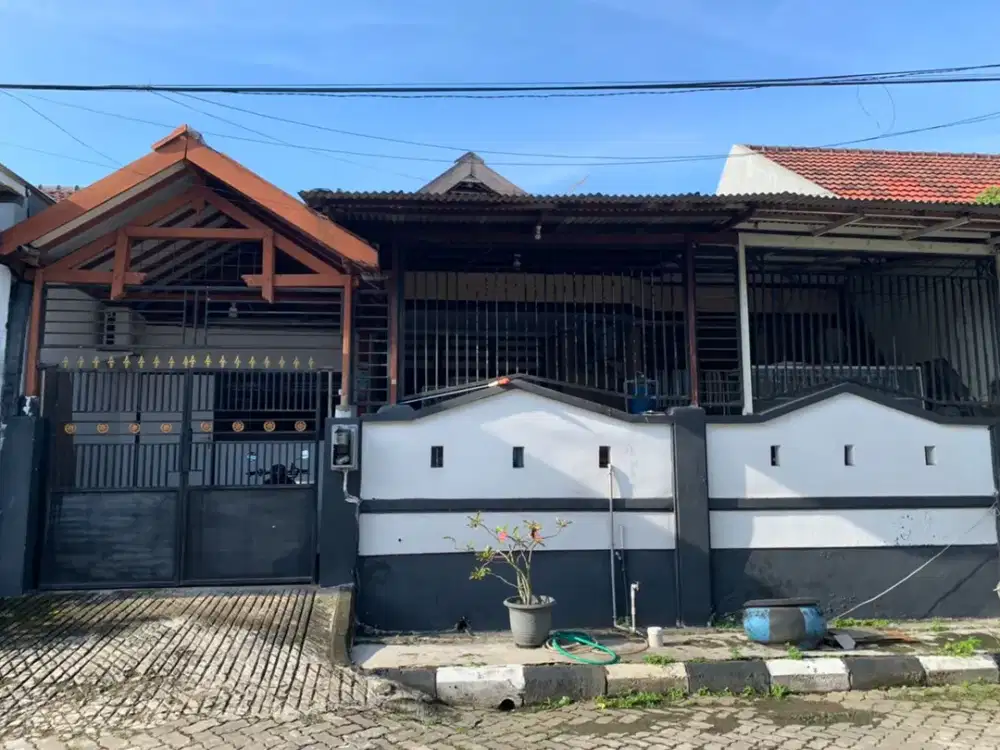 Rumah Indah di Surya Inti Permata, Juanda, Sidoarjo, Siap Huni