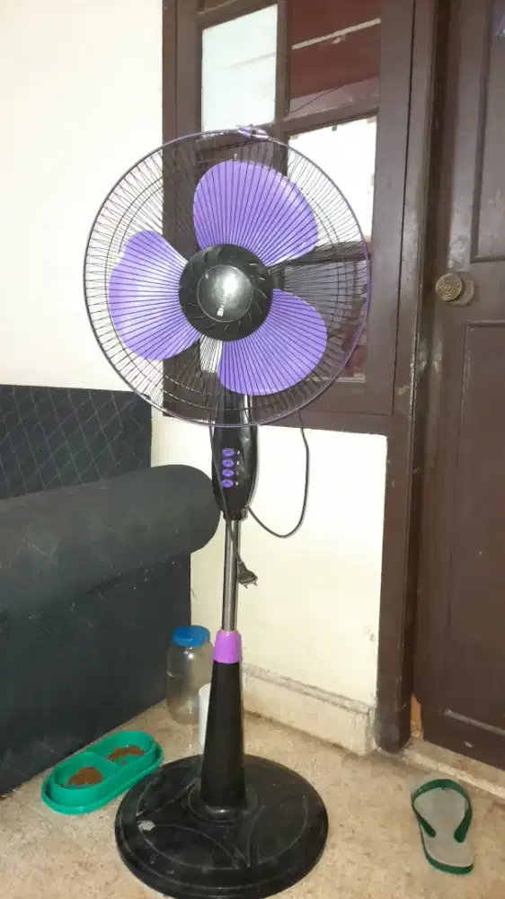 Dijual Kipas Angin Welhome WH-1681 Minus Dinamo Tidak Berputar