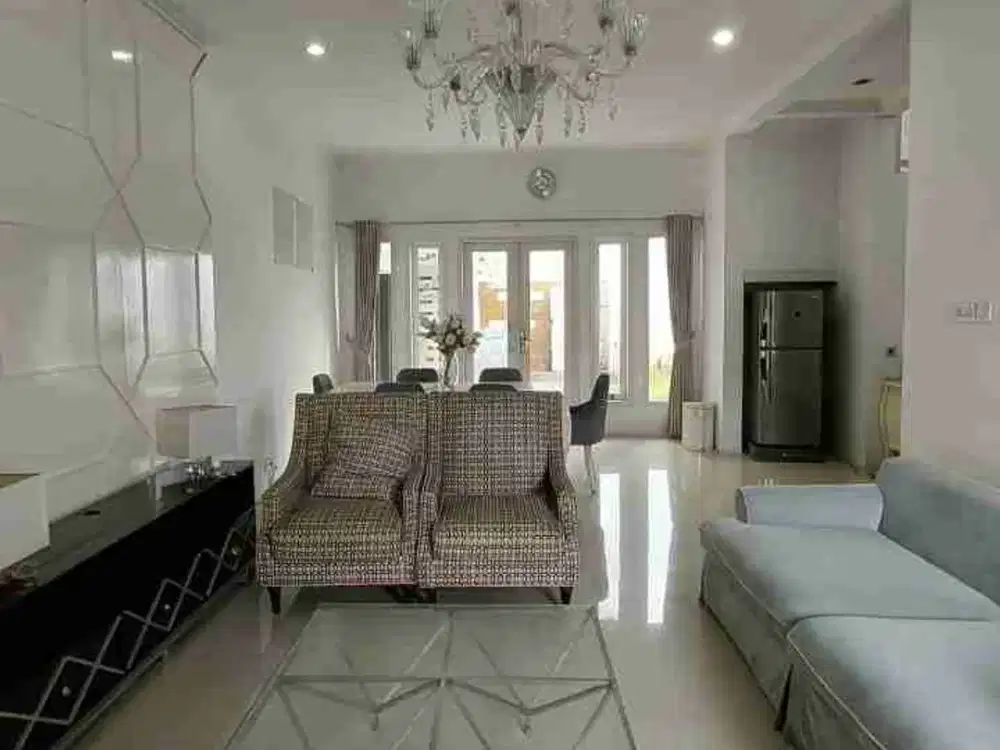 Disewakan Rumah Full Furnished di Turangga