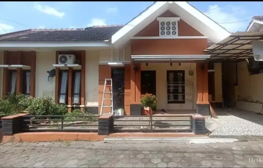 Di sewakan Rumah semi Furniture Dalam Perum dekat UGM