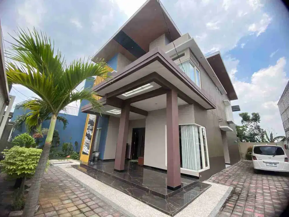 Dijual Murah Rumah Mewah 2 lantai di Gresik