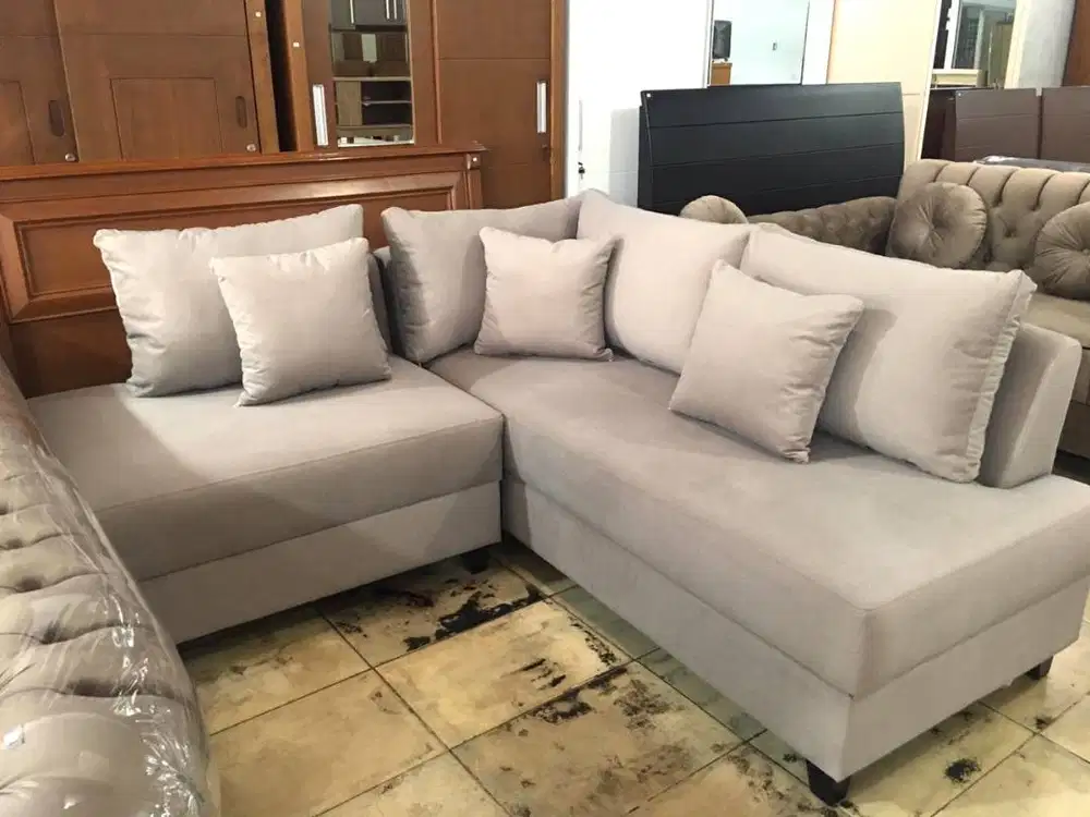 Bryn Sofa L Sectional